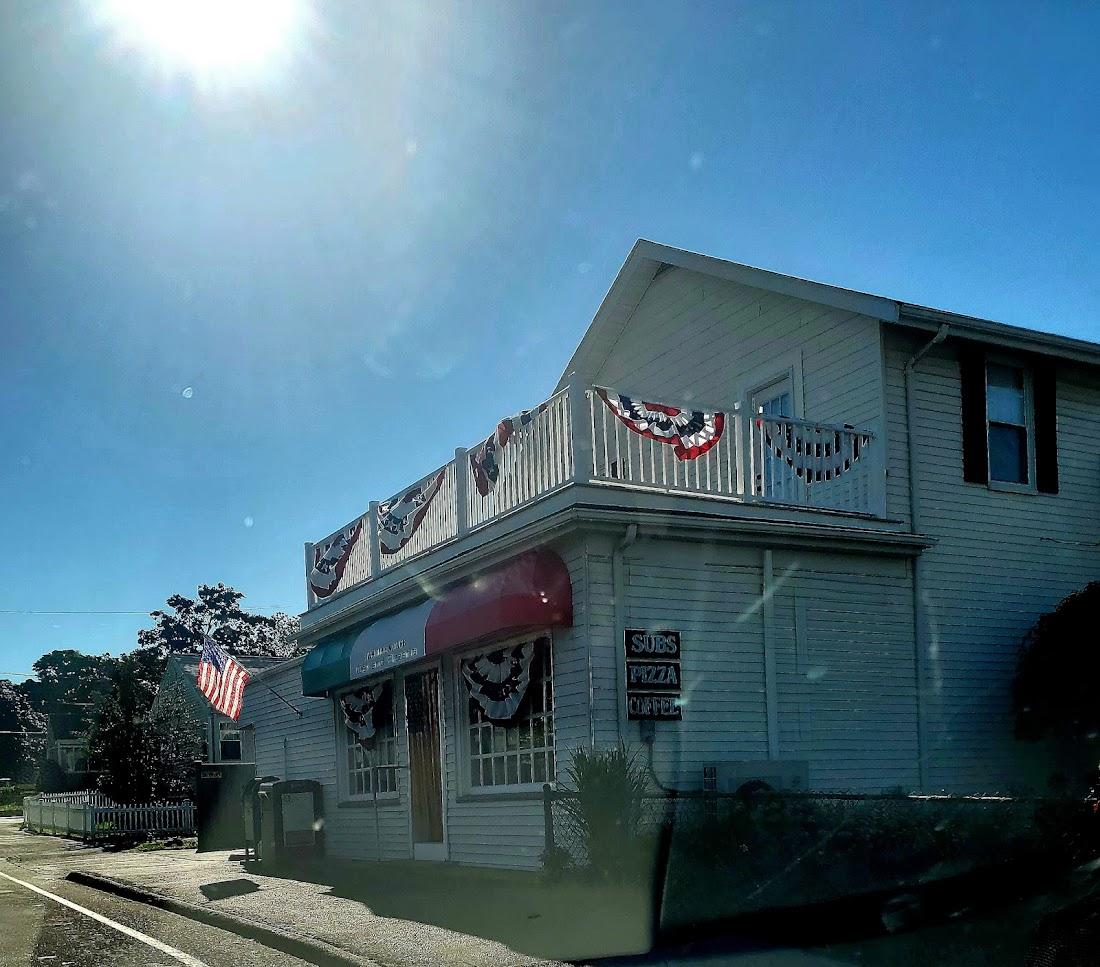 Carmine's Cafe