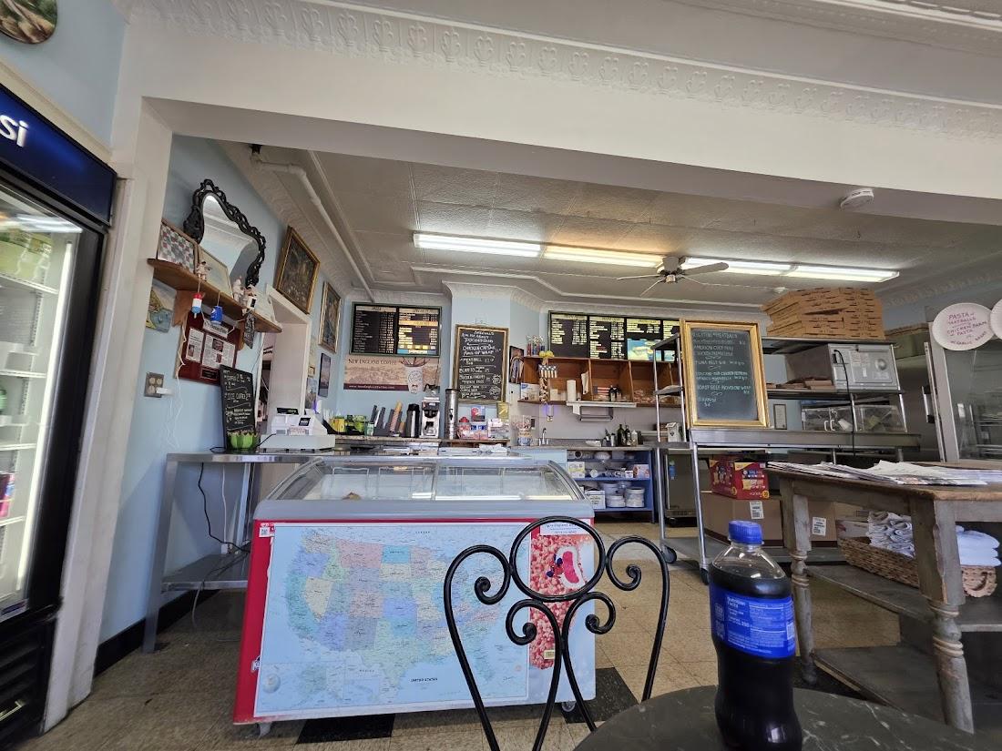 Carmine's Cafe